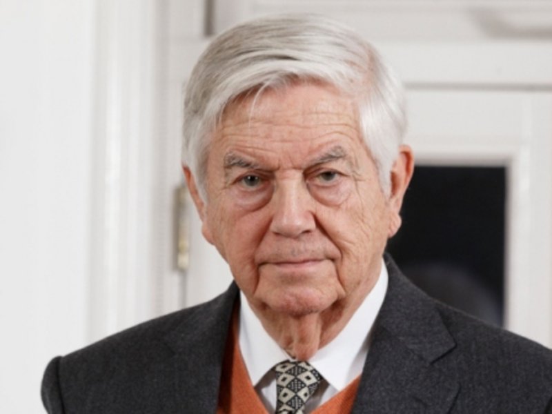 Prof. Frits Bolkestein †